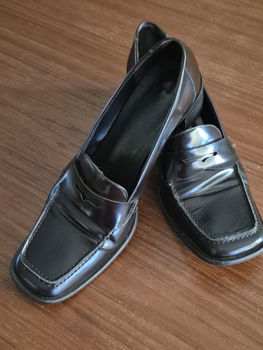 Vintage 90s Chocolate Brown Heel Loafers 7.5